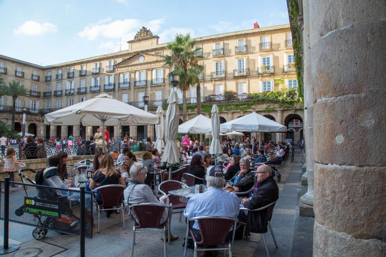 Plaza Nueva Habitaciones Бильбао Экстерьер фото